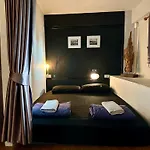 84 Gallery