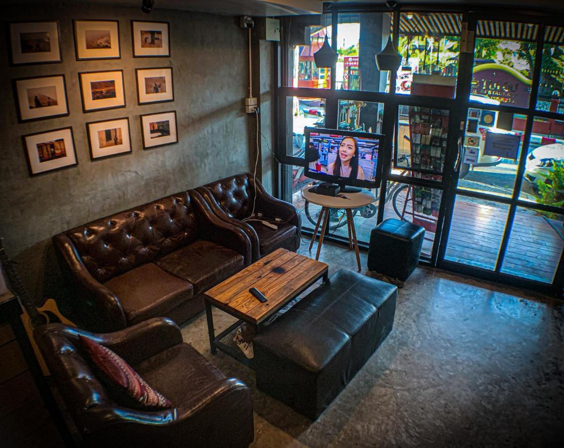 Albergue 84 Gallery Chiang Mai